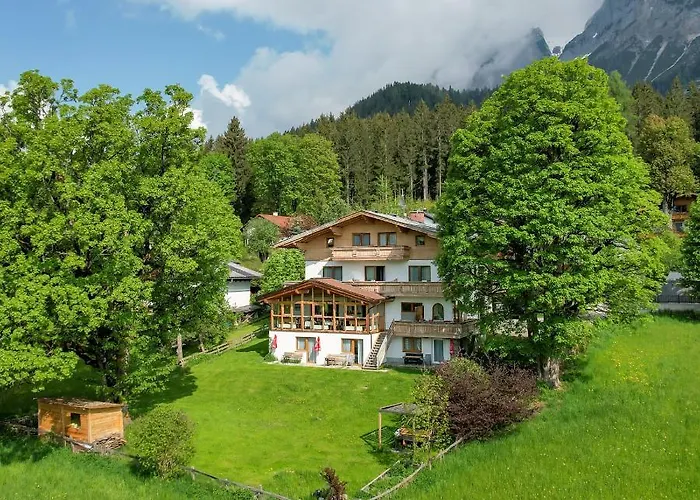 Hofweyer Pensionat 3*